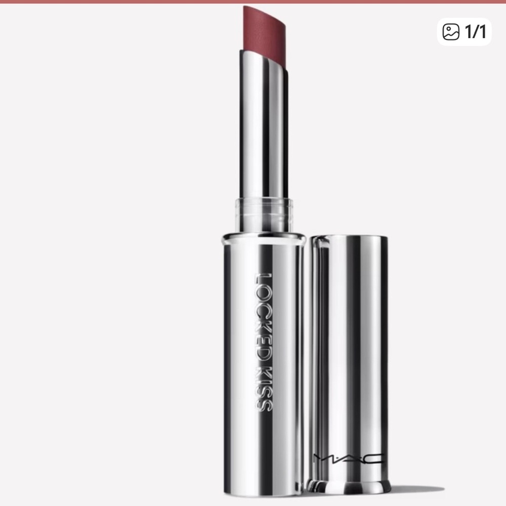 MAC Cosmetics Lipstick-vixen 52